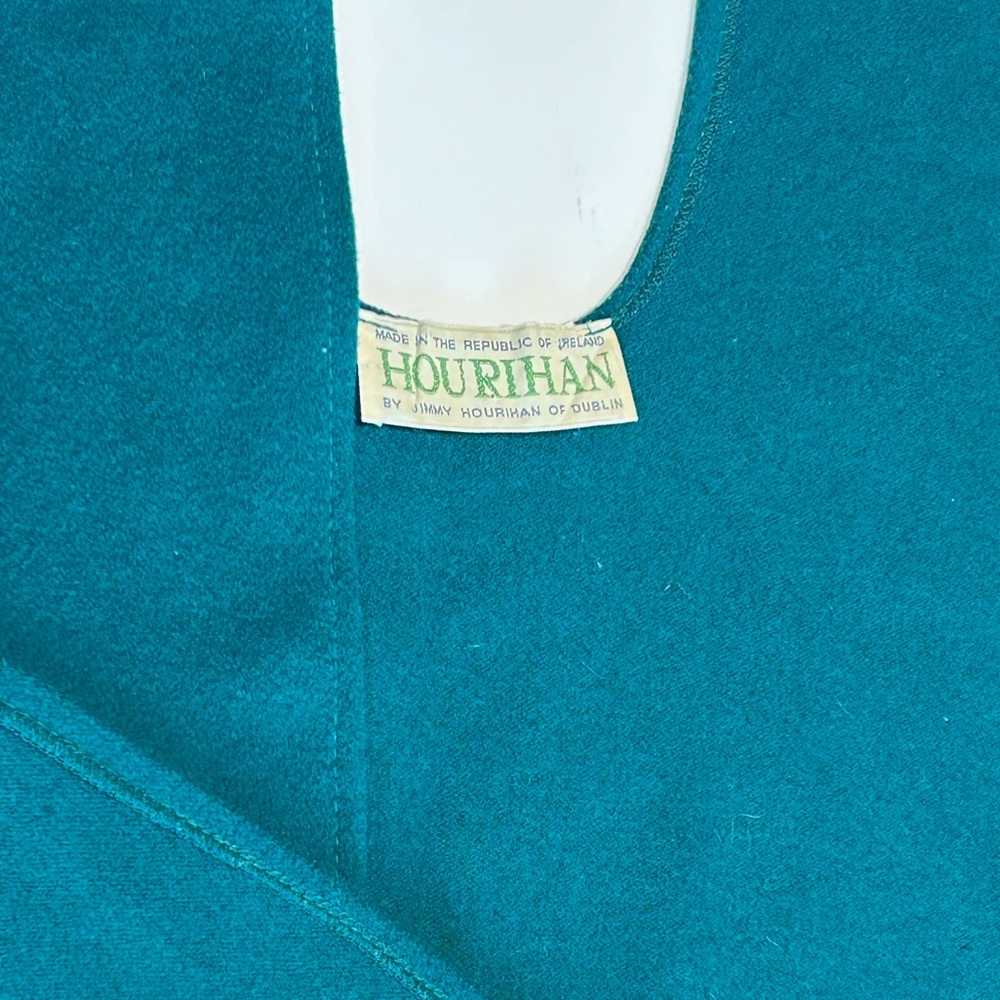 Vintage Irish walking cape from Hourihan of Dublin emerald/teal wool